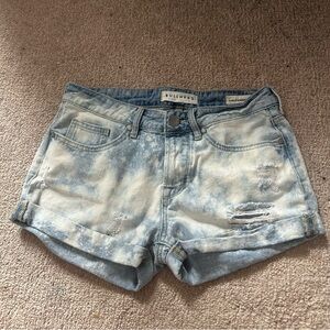 Bullhead Blue Jean Shorts Distressed Mid-Thigh